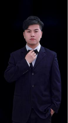 教學校長--殷 越